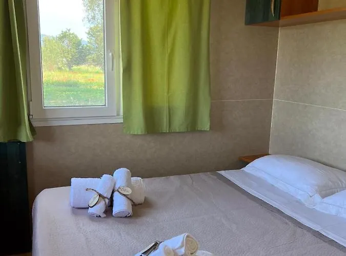 Alloggio per agriturismo Morus Alba Gargano *